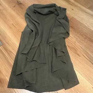 Green slouchy vest